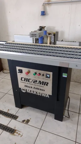 Coladeira de borda Maksiwa com 2 coleiros e mesa roleta.