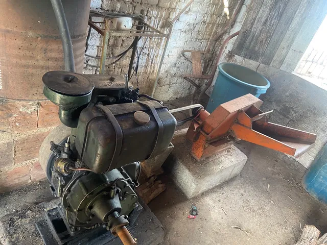 FORRAGEIRA A DIESEL