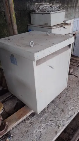 Vende-se transformador a seco 