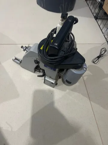 Máquina de costurar saco
