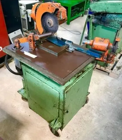 Serra circular reduzida automatica / Policorte alta produção / corte rápido