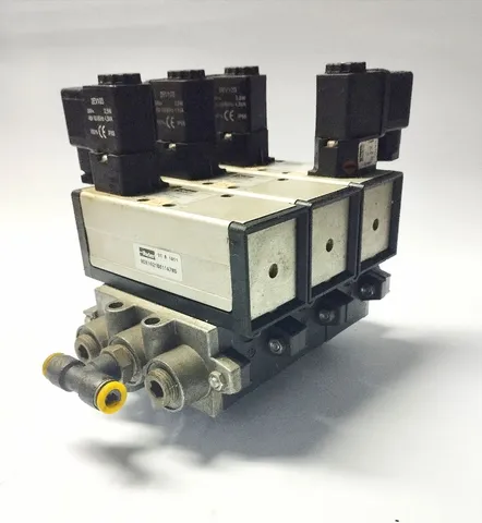 Bloco de comando de válvulas Pneumático PARKER DX1-621-70