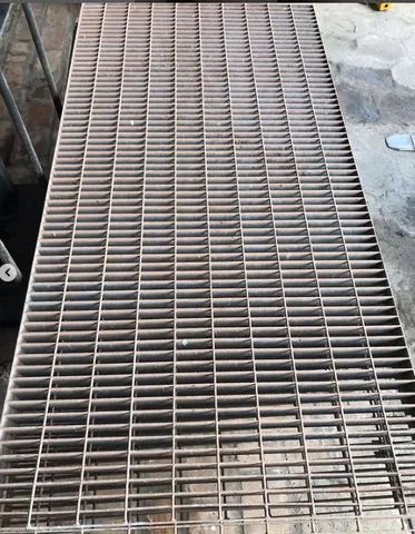 Grades de Piso - Galvanizado