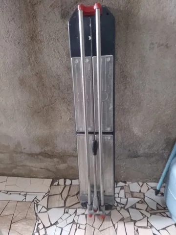 Vendo martelete Makita e riscadeira cortag New marter90