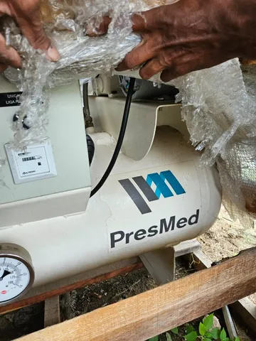 Central Geradora de Ar Comprimido Medicinal (3hp - 16m³/h) de execução duplex