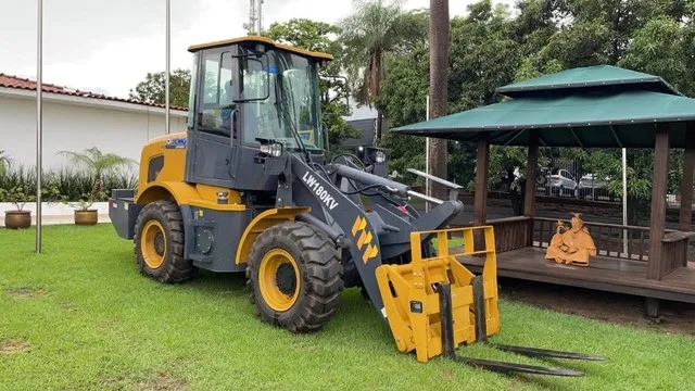 Pá Carregadeira - XCMG - LW180KV