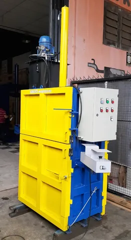 Prensa Enfardadeira Vertical 25 Ton