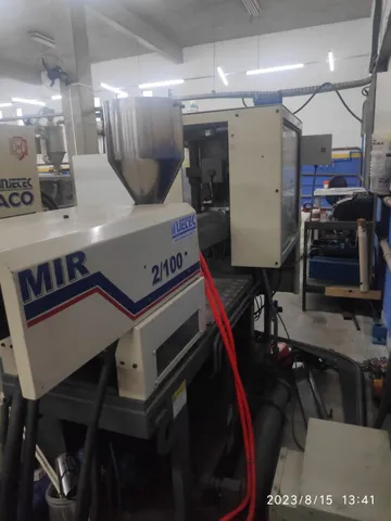 Maquina Injetora Rotativa Himaco 2 estações, MIR 2/100 - 100T