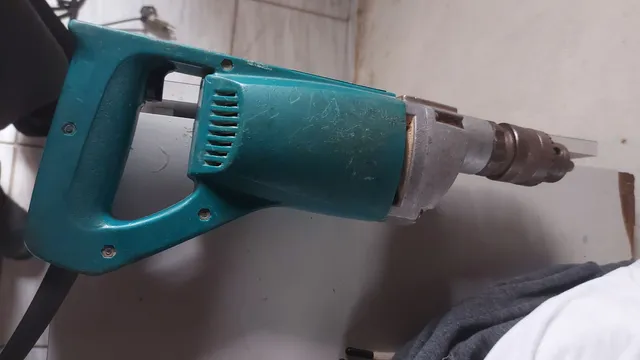 Furadeira tipo martelet super nova makita alto impacto 
