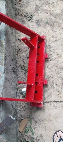 Pára-choque de trator MASSEY com4 Pesos de 37,5 Kg cada.