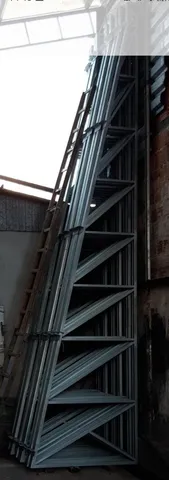 Vendo Estrutura/Cobertura/300m2 NOVA - Tesouras e Terças Valor R$ 25.000,00