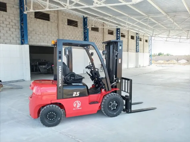 Empilhadeira 2500kg 2,5 toneladas | torre triplex 4,7m | Hangcha diesel | Nova
