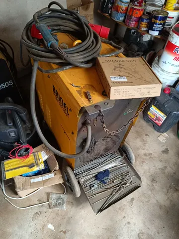 Máquina de Solda MiG ESAB