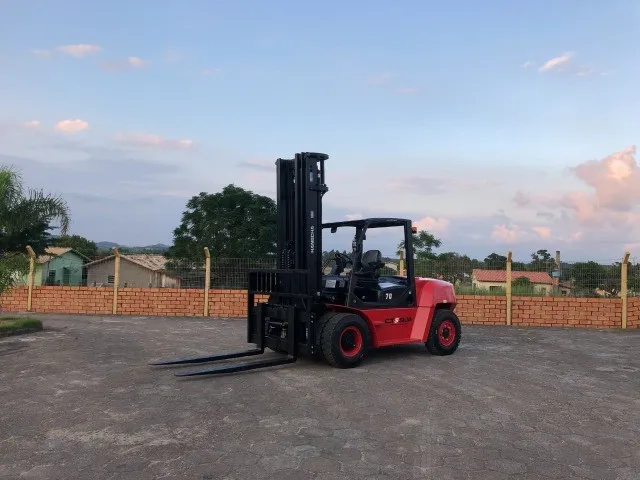 Empilhadeira diesel 7000kg 7 toneladas | torre 4 metros | deslocador lateral