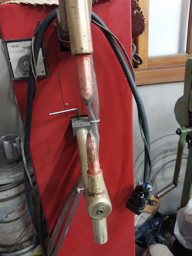 Máquina solda ponto 