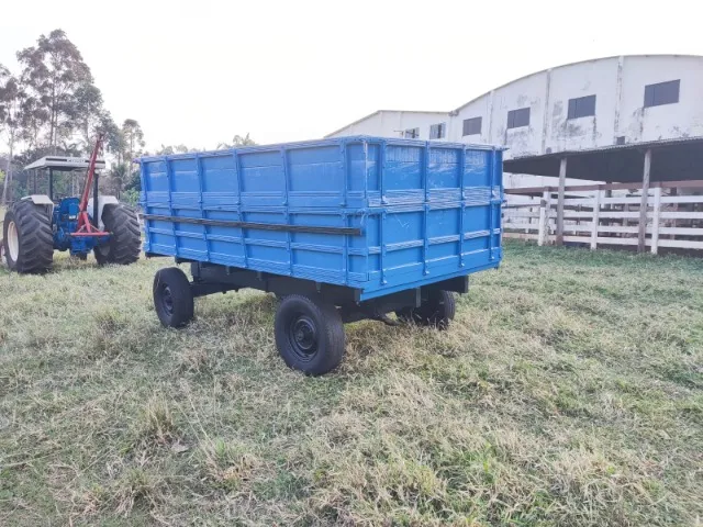 Carreta Agrícola 4R Azul