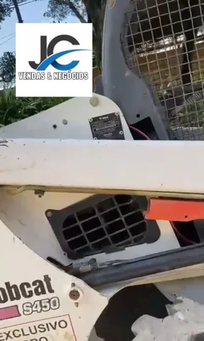 Mini Carregadeira Bobcat S450 