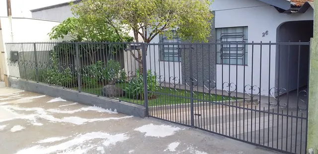 Vende-se grade de ferro 