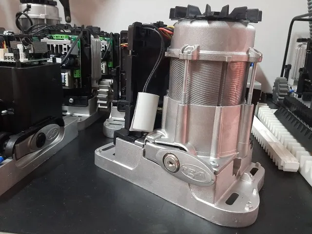 Motor para portao; PPA Dz Rio 1/2hp para portão de garagem com instalação