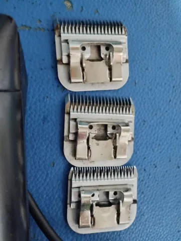 Máquina de tosa Andis profissional com 3 lâminas 