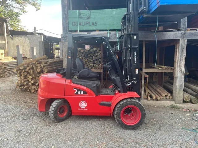 Empilhadeira 3800kg 3,8 toneladas diesel Hangcha torre triplex com deslocador lateral