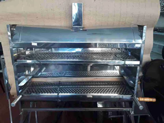 Churrasqueira Inox com Coifa 1 Metro