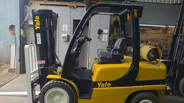 Empilhadeira Yale 70VX 3,5T