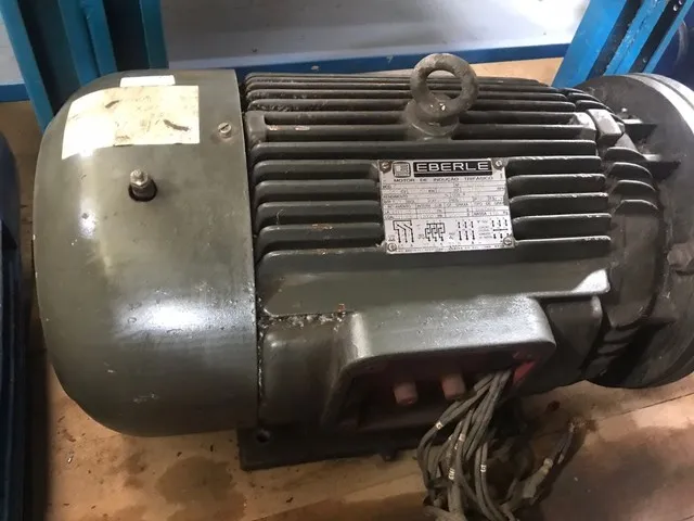 Motor 25 cv 1170 rpm 