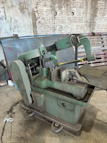 Serra elétrica semi automática (vai e vem)