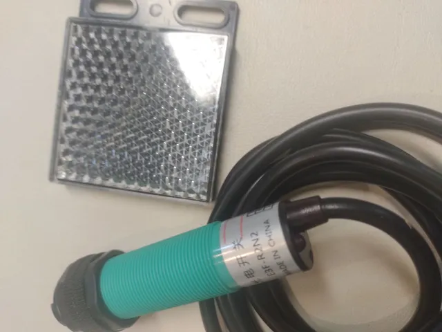 Sensor fotoelétrico fotocélula espelho
