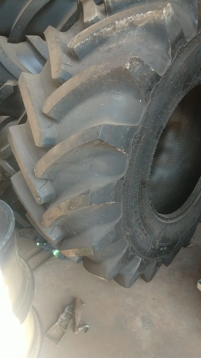 Pneu 24.5x32