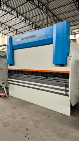 Dobradeira CNC 3 eixos 3000z1/4 