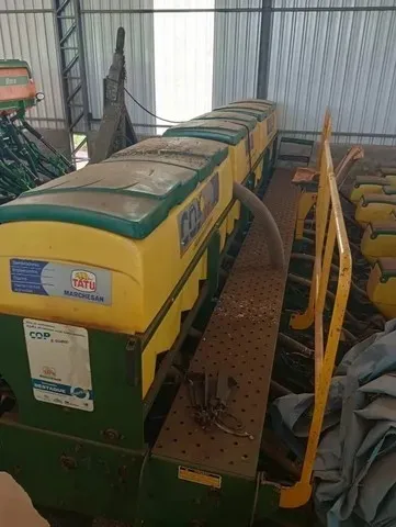 Plantadeira Tatu 12 Linhas