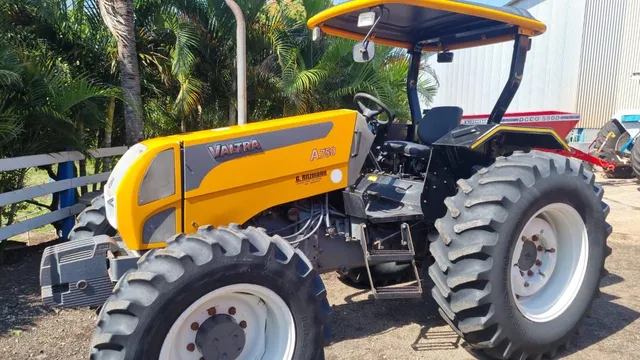 Trator Valtra A750