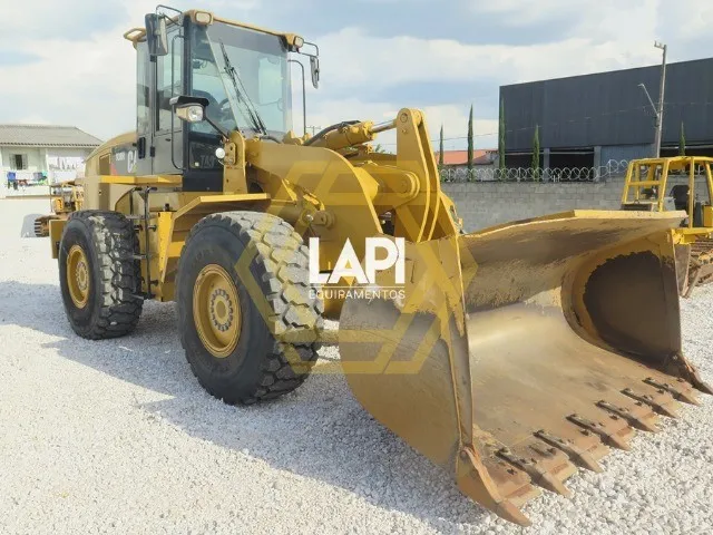 Pá carregadeira Caterpillar 938H 2012 Revisada