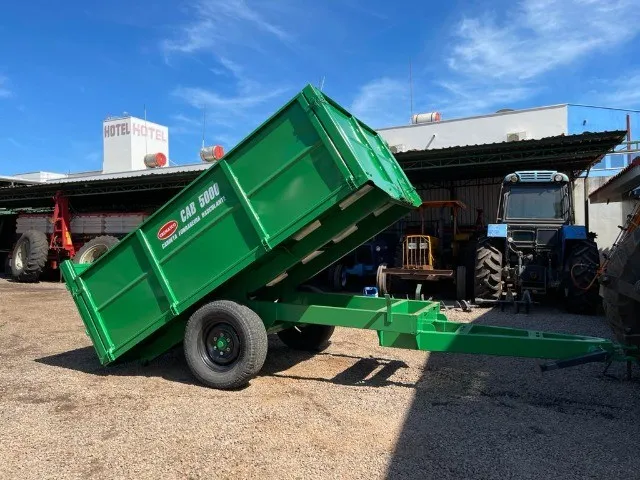 Carreta Basculante Cremasco 5 ton Nova 