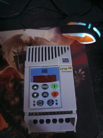 Inversor cfw08 usado somente pra estudo na faculdade de automação 