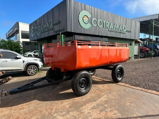 Carreta Tanque 4 rodas, 4.000 litros 