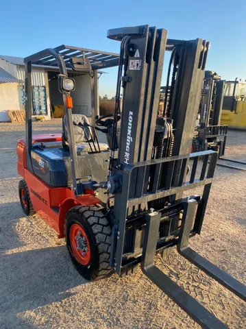 Empilhadeira diesel | Lonking | 2500kg 2,5 toneladas | torre 6 metros,