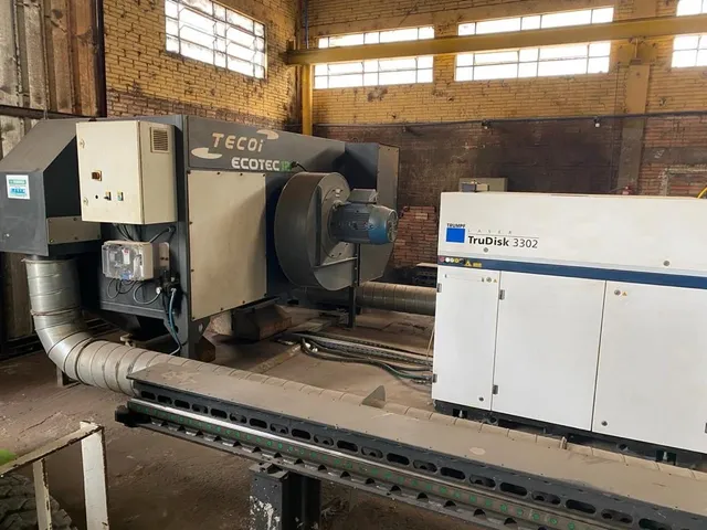 Máquina corte laser por fibra com 6mts de mesa de corte 