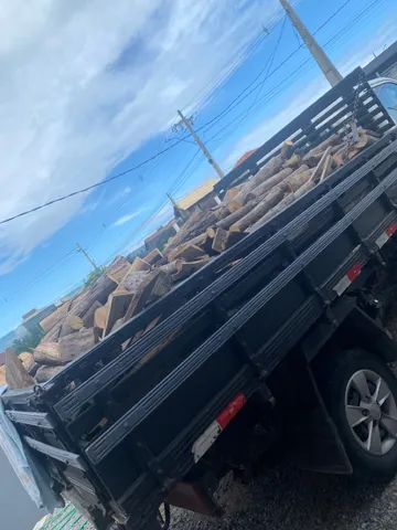 Vendo caminhão de lenha 
