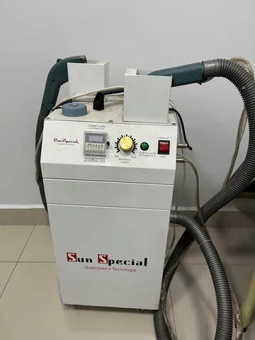 Máquina de Arrematar Fios e Linhas com 2 cabeças e 2 motores 650W
