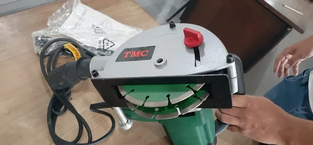 Cortadora de Parede TMC/DWT 1700W 220V