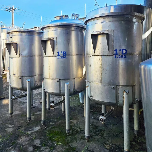 Tanque inox com camisa de aquecimento 1250 litros cada