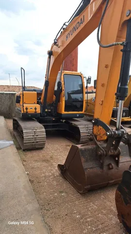 ESCAVADEIRA HYUNDAI R140 LC9 SEMI NOVO