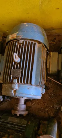 Vende-se motores e motobombas