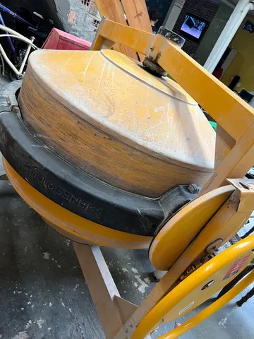 Bitoneira menegotti 220v 400L
