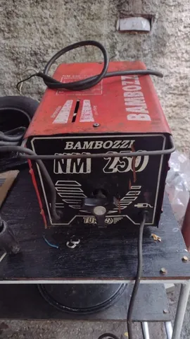 Máquina de Solda Bambozzi 250