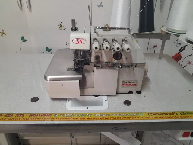Máquina de costura 