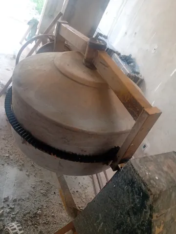 Betoneira Menegotti 